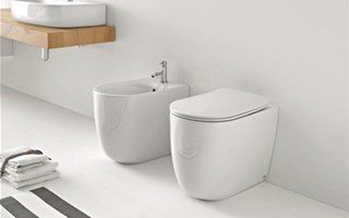 Sanitari filoparete per arredare il bagno contemporaneo