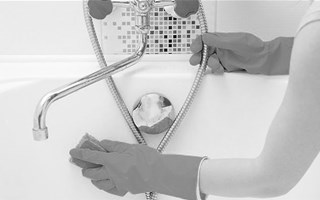 Come pulire la vasca da bagno