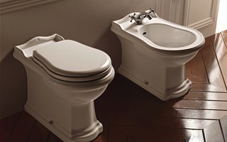 Sanitari classici per un bagno elegante dal fascino retrò